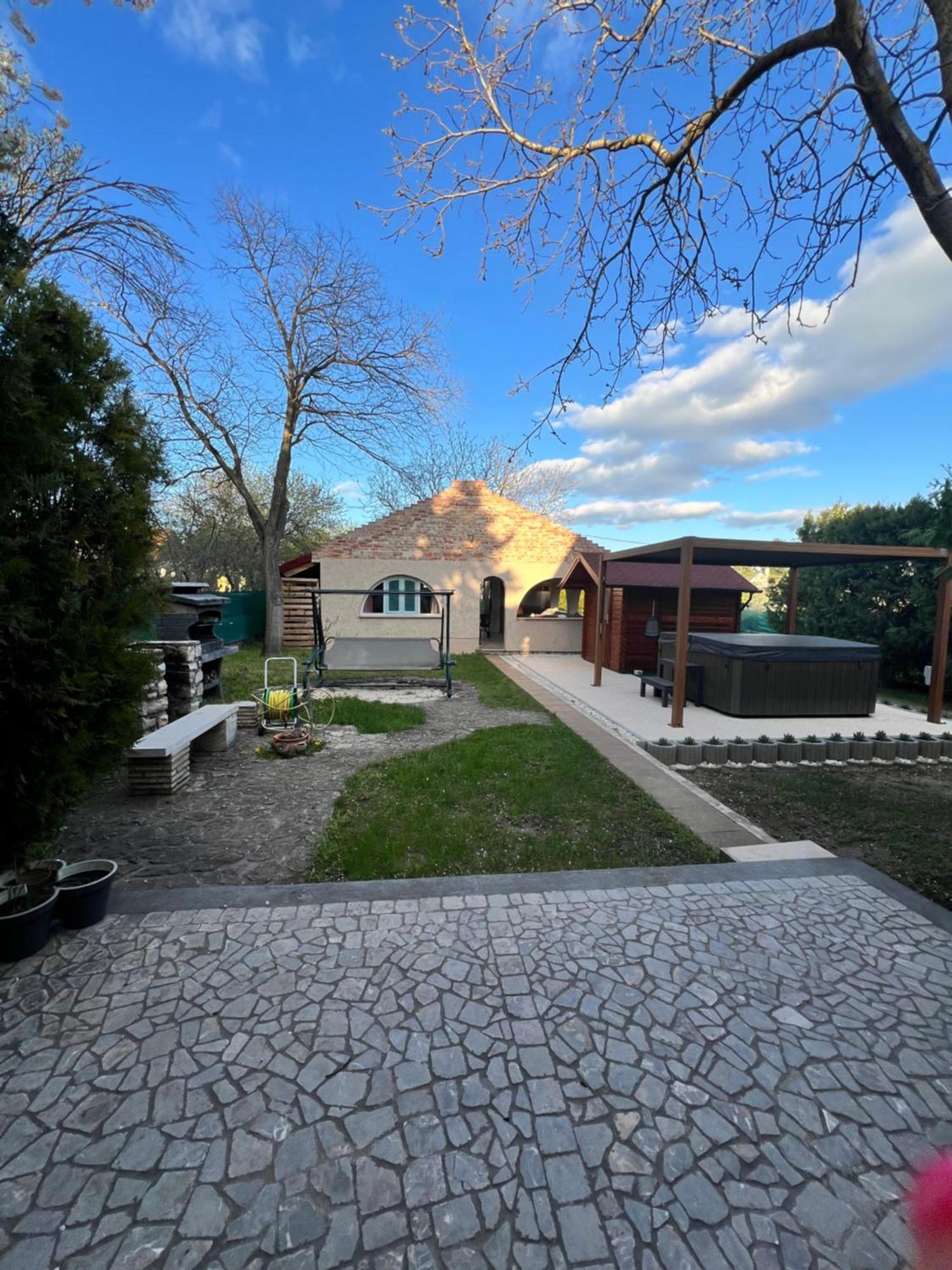 Apartament Pellegrini *